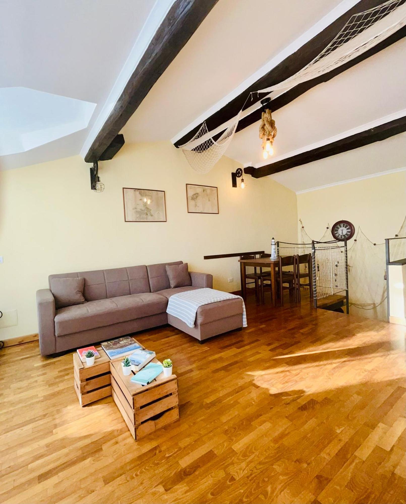 Appartamento Maison Du Port Vieux Sanremo Esterno foto